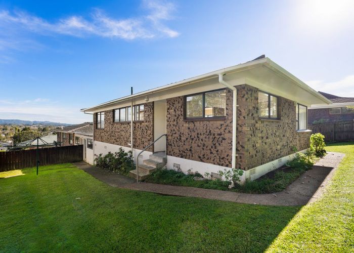  at 8/9 Evans Road, Glen Eden, Waitakere City, Auckland