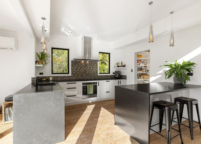  at 49 Holliss Avenue, Cashmere, Christchurch City, Canterbury