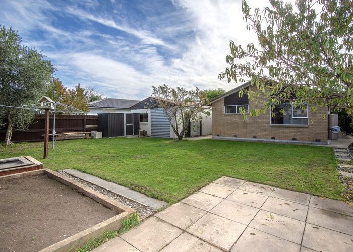  at 17 Chadlington Street, Parklands, Christchurch