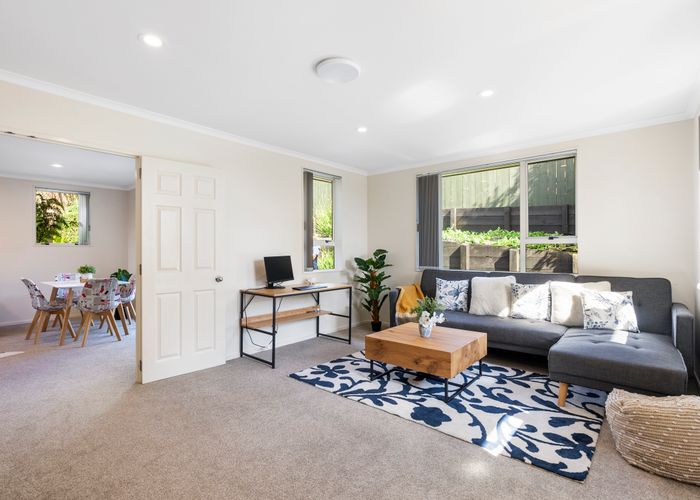  at 21 Les Marston Place, Pukekohe, Pukekohe