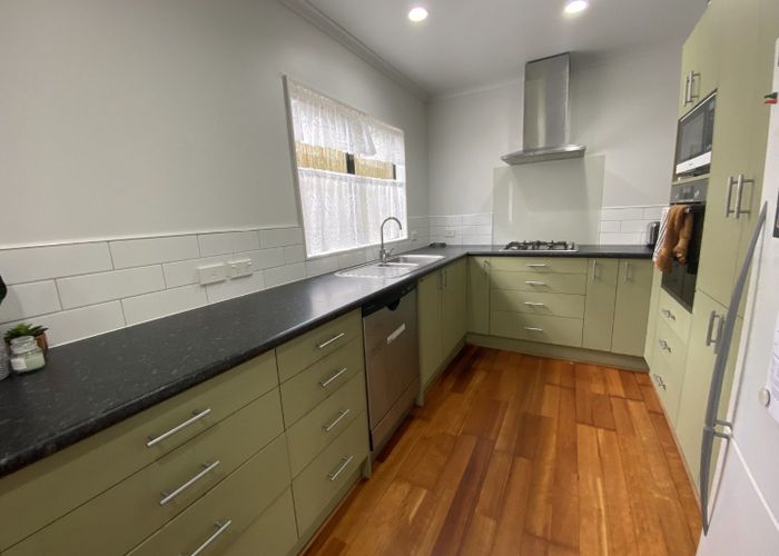  at 11 Duncan Street, Tawa, Wellington