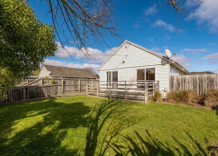  at 11 Bronwyn Street, Mairehau, Christchurch City, Canterbury