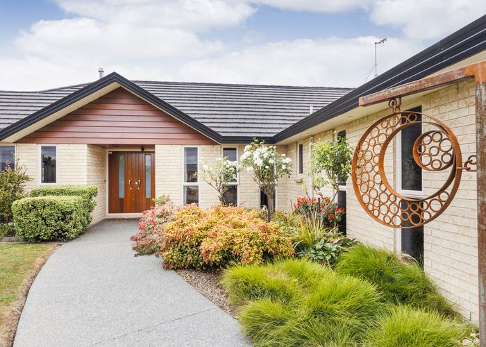 at 3 Brooklyn Heights Drive, Kelvin Grove, Palmerston North