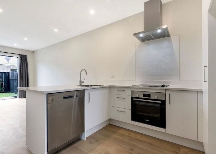  at 51 Neil Avenue, Te Atatu Peninsula, Waitakere City, Auckland