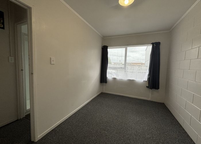  at 9/38 Edmonton Road, Henderson, Waitakere City, Auckland