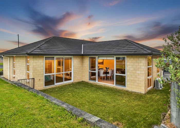  at 2 Parkgrove Crescent, Pokeno