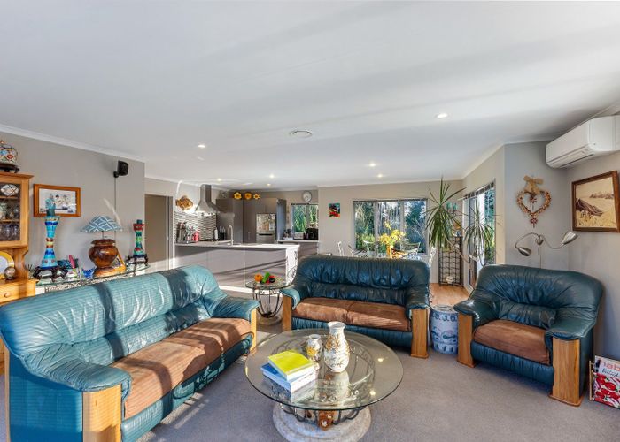 at 5 Byron Brown Place, Otaki Beach, Otaki