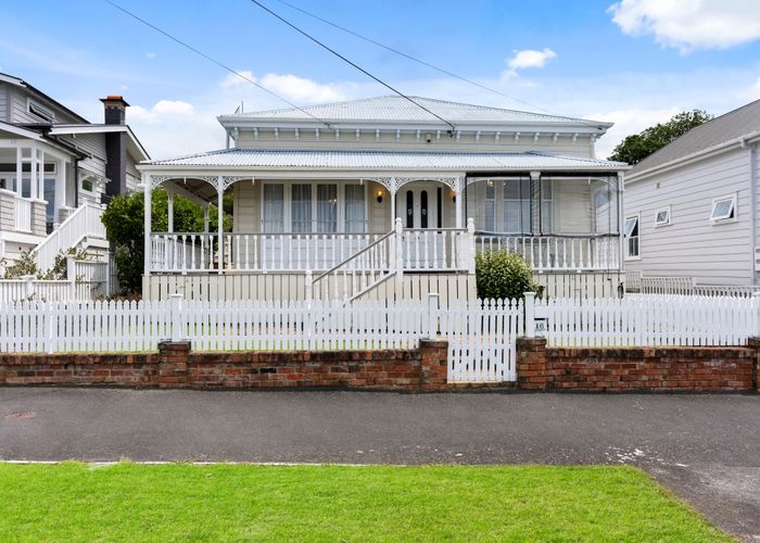  at 1/16 Richmond Avenue, Northcote Point, Auckland