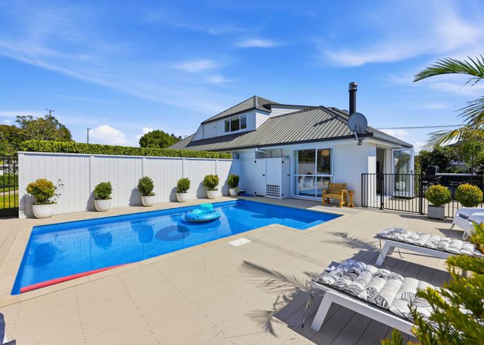  at 2 Callender Place, Shelly Park, Manukau City, Auckland