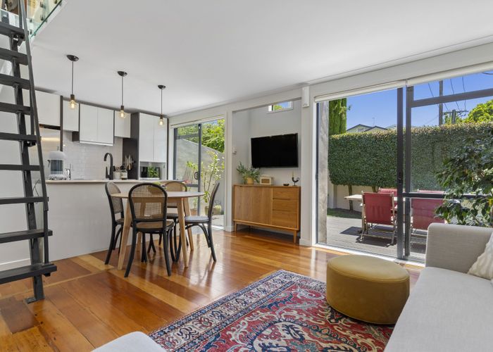  at 22 Larchwood Avenue, Westmere, Auckland