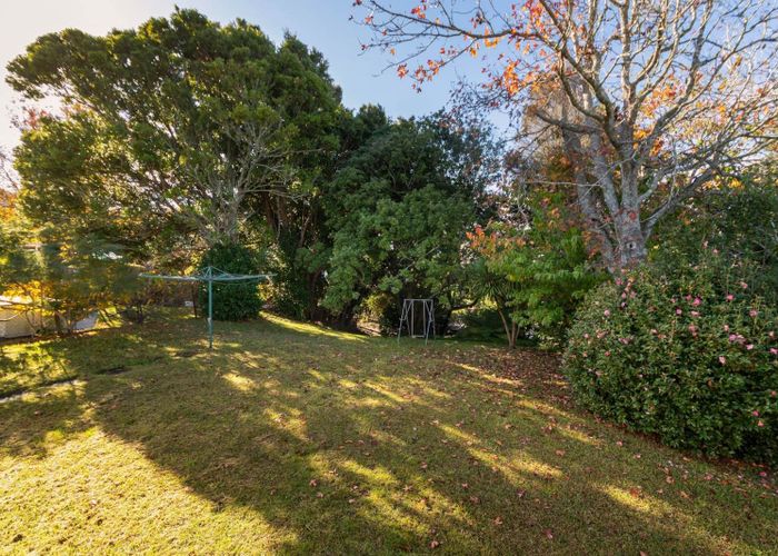  at 16 Laburnum Road, New Windsor, Auckland City, Auckland
