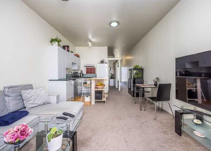  at 2C/30 Randolph Street, Newton, Auckland