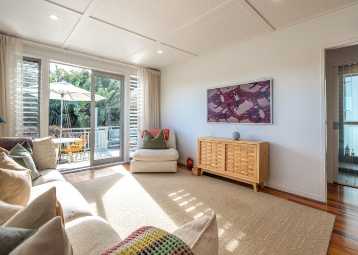  at 10 Ocean Road, Surfdale, Waiheke Island