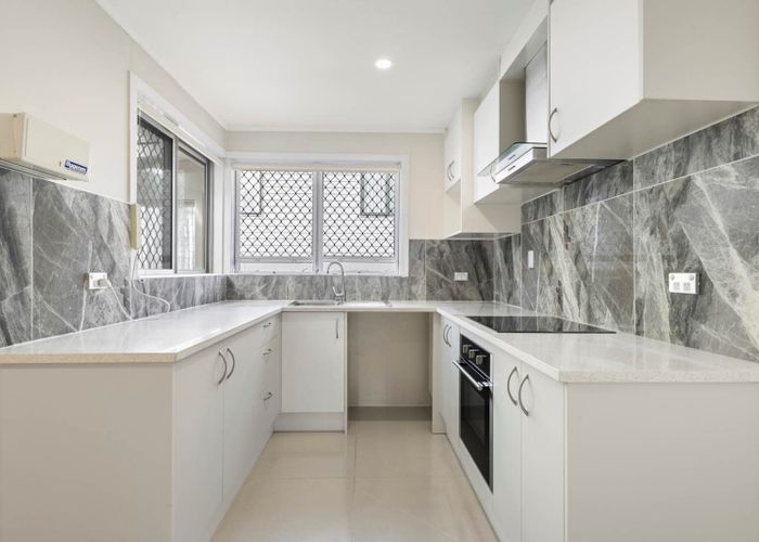  at 11 Gifford Road, Papatoetoe, Auckland
