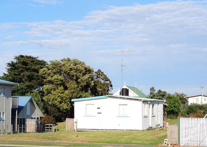  at 138 Newcastle Street, Māhia