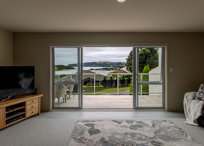  at 22 Paremata Drive, Paremata, Porirua, Wellington