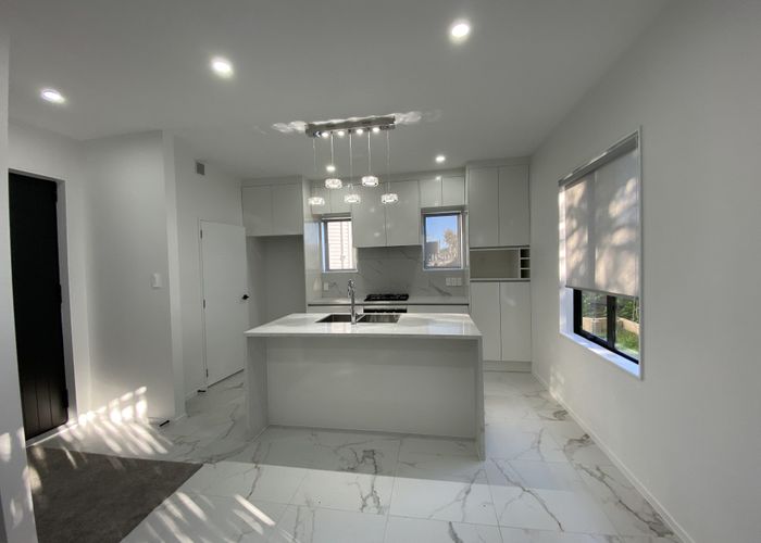  at 2 Marinich Drive, Ranui, Auckland