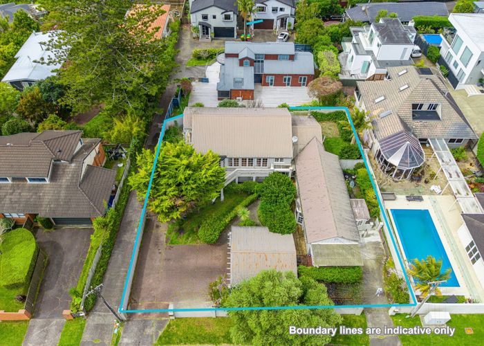  at 7 Aberdeen Road, Castor Bay, North Shore City, Auckland