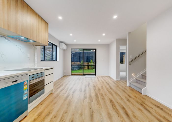  at 8A Butterworth Drive, Glendene, Waitakere City, Auckland