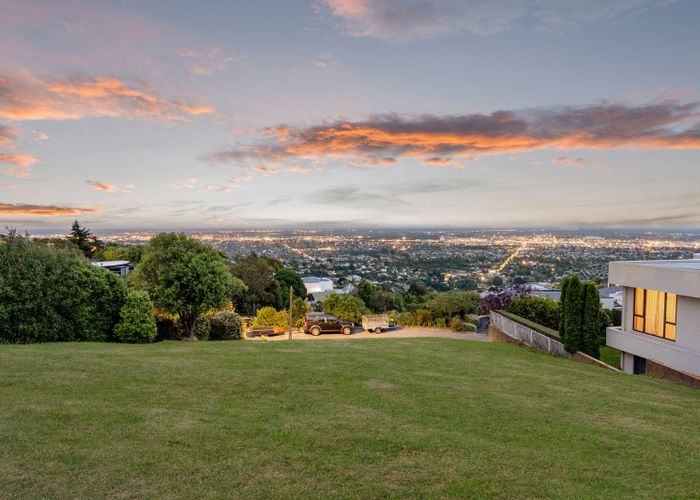  at 3 Derrynane Lane, Cashmere, Christchurch City, Canterbury