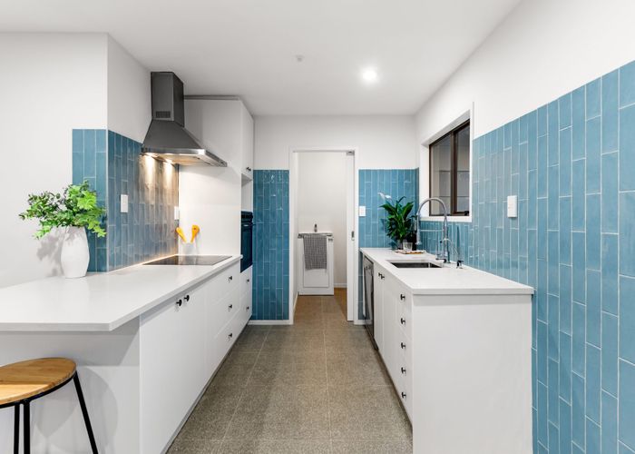  at 1/57 Aeroview Drive, Beach Haven, North Shore City, Auckland