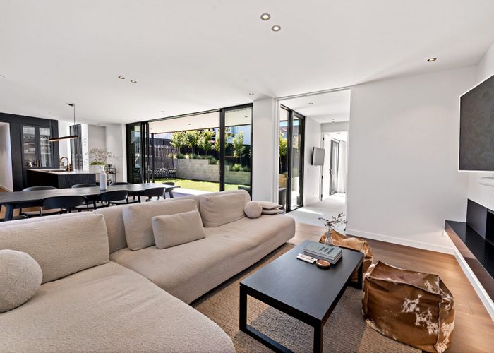  at 21A Bonnie Brae Road, Meadowbank, Auckland