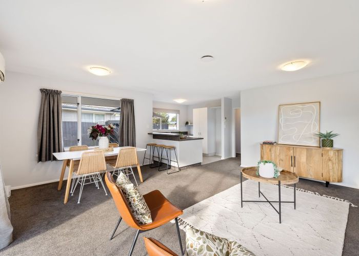  at 2/12 BARCLAY PLACE, Burwood, Christchurch