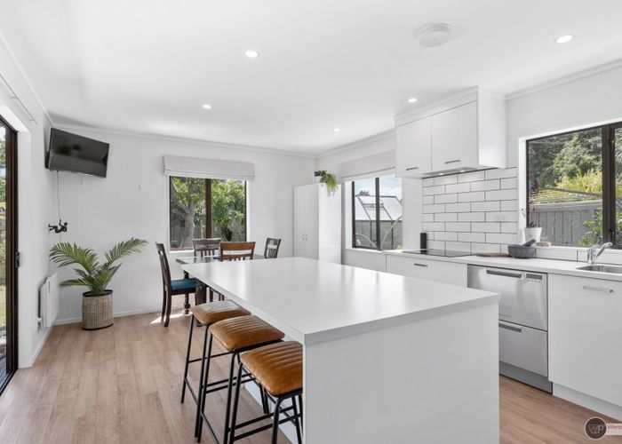  at 1/44 Randwick Crescent, Moera, Lower Hutt
