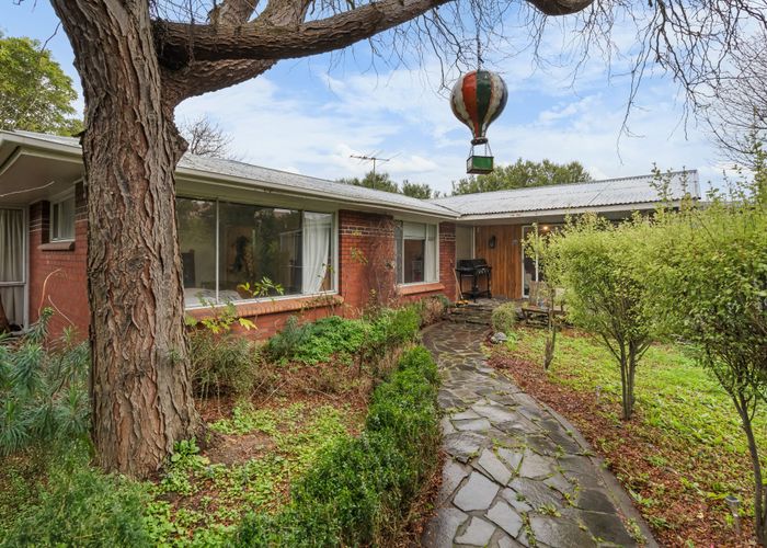  at 24 Staveley Street, Avonhead, Christchurch City, Canterbury