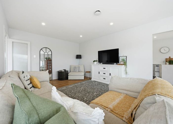  at 21B Devon Road, Bucklands Beach, Manukau City, Auckland