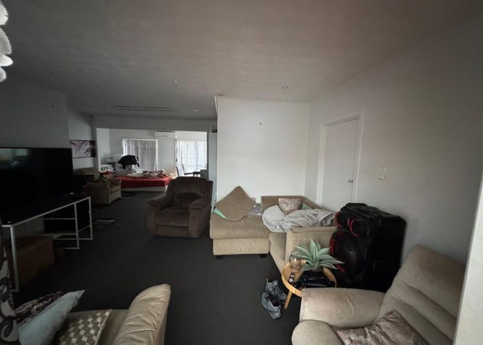  at 12 Metcalfe Road, Ranui, Waitakere City, Auckland