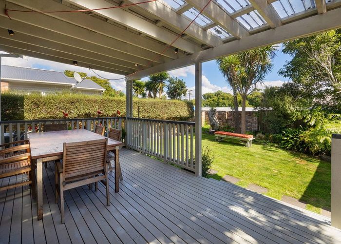  at 13 Carrie Street, Sandringham, Auckland