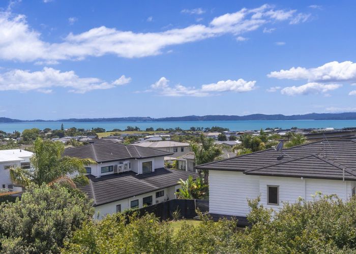  at 20 Thistle Close, Beachlands, Manukau City, Auckland
