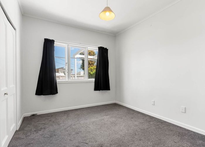  at 74 Oakdale Rd, Hillsborough, Auckland City, Auckland