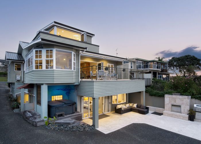  at 147 Churchill Road, Rothesay Bay, North Shore City, Auckland