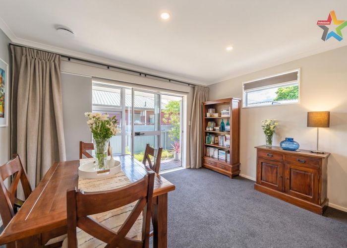  at 2/6 Galway Street, Waterloo, Lower Hutt