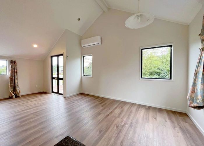  at 1/41 Howard Road, Northcote, Auckland