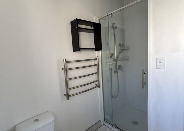  at 49 High Street, Otahuhu, Auckland