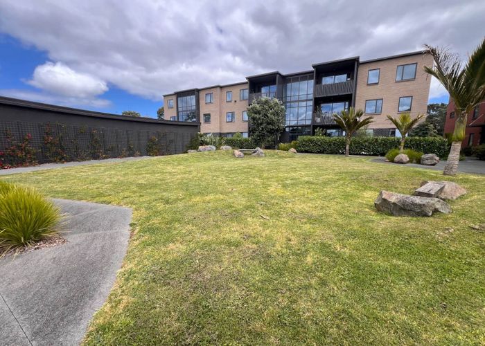  at 202/7C Hinaki Street, Point England, Auckland City, Auckland
