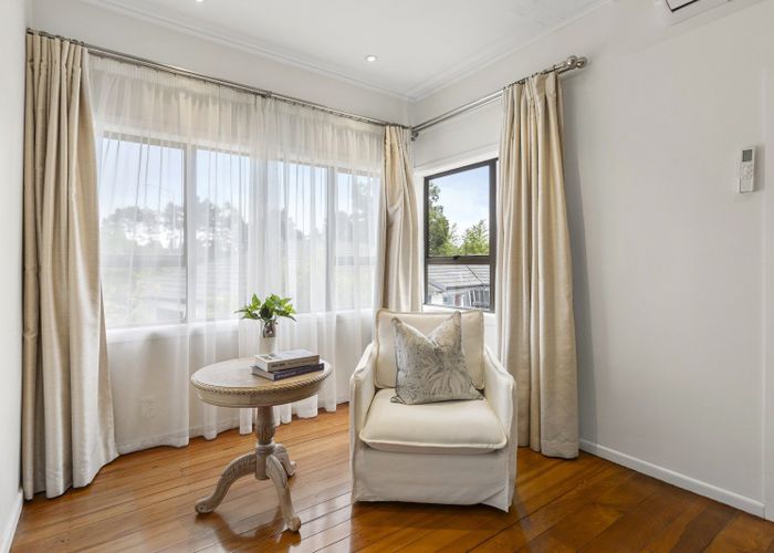  at 1042 Great N Rd, Point Chevalier, Auckland City, Auckland