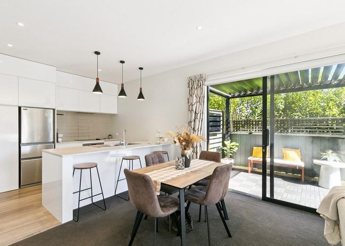  at 16/6 Oswald Crescent, Paparangi, Wellington, Wellington