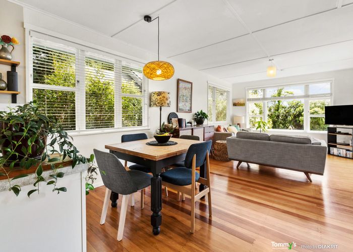  at 11 Wrights Hill Road, Karori, Wellington