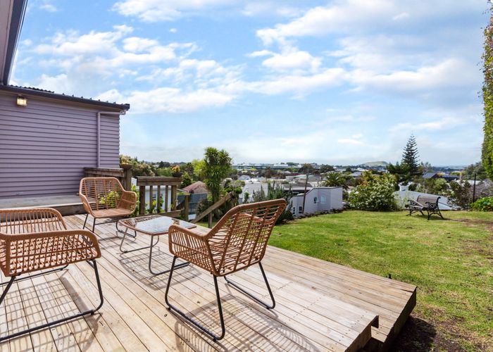  at 33 Kawau Road, Greenlane, Auckland