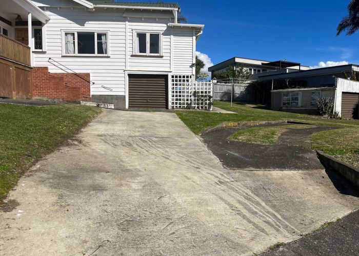  at 4 Parkside Street, Saint Heliers, Auckland City, Auckland