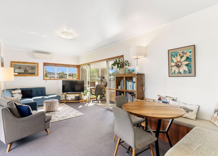  at 2/2A Eskdale Road, Birkdale, North Shore City, Auckland