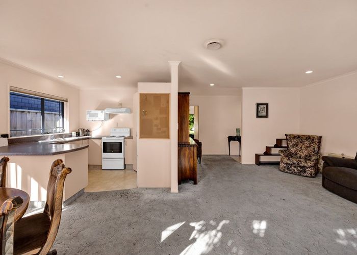  at 2/144 Lemon Street, Strandon, New Plymouth