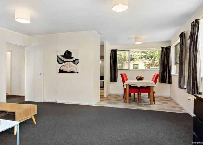  at 2/12 Newstead Avenue, Browns Bay, Auckland