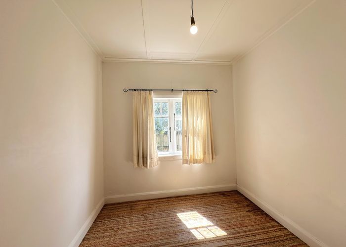  at 21 Crown Road, Paerata, Pukekohe