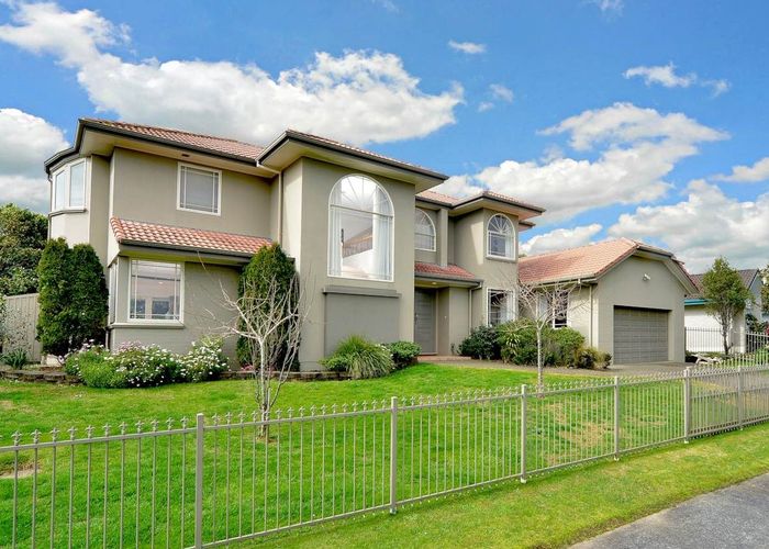  at 8 Woodgers Way, Somerville, Auckland