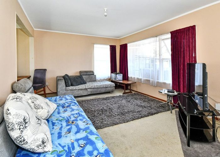  at 7 Welby Place, Mangere, Manukau City, Auckland